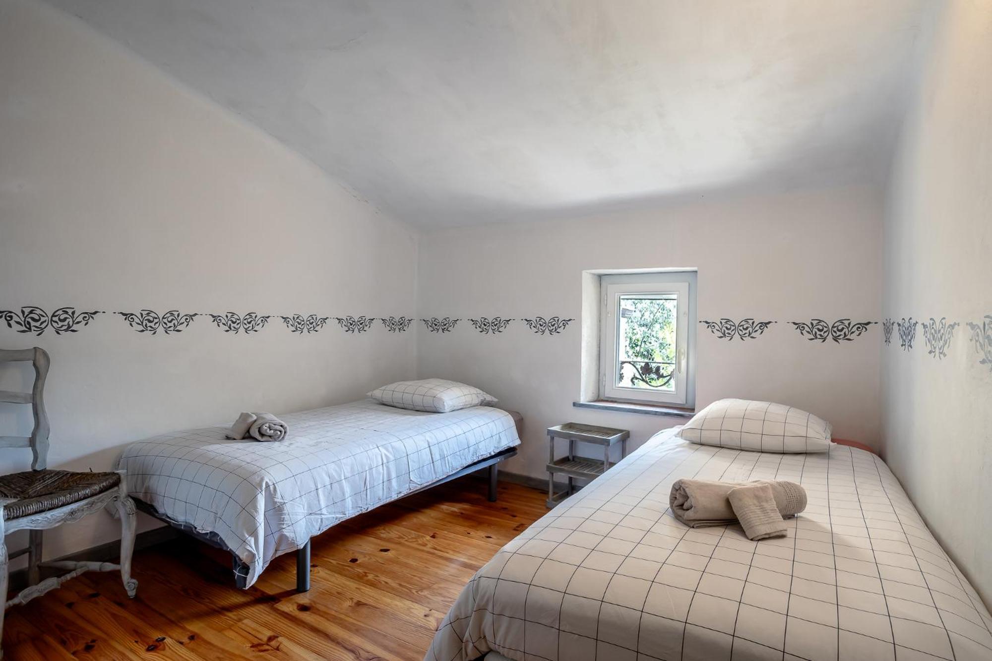 Le Chateau Olive Et Raisin Fontaine-de-Vaucluse Esterno foto