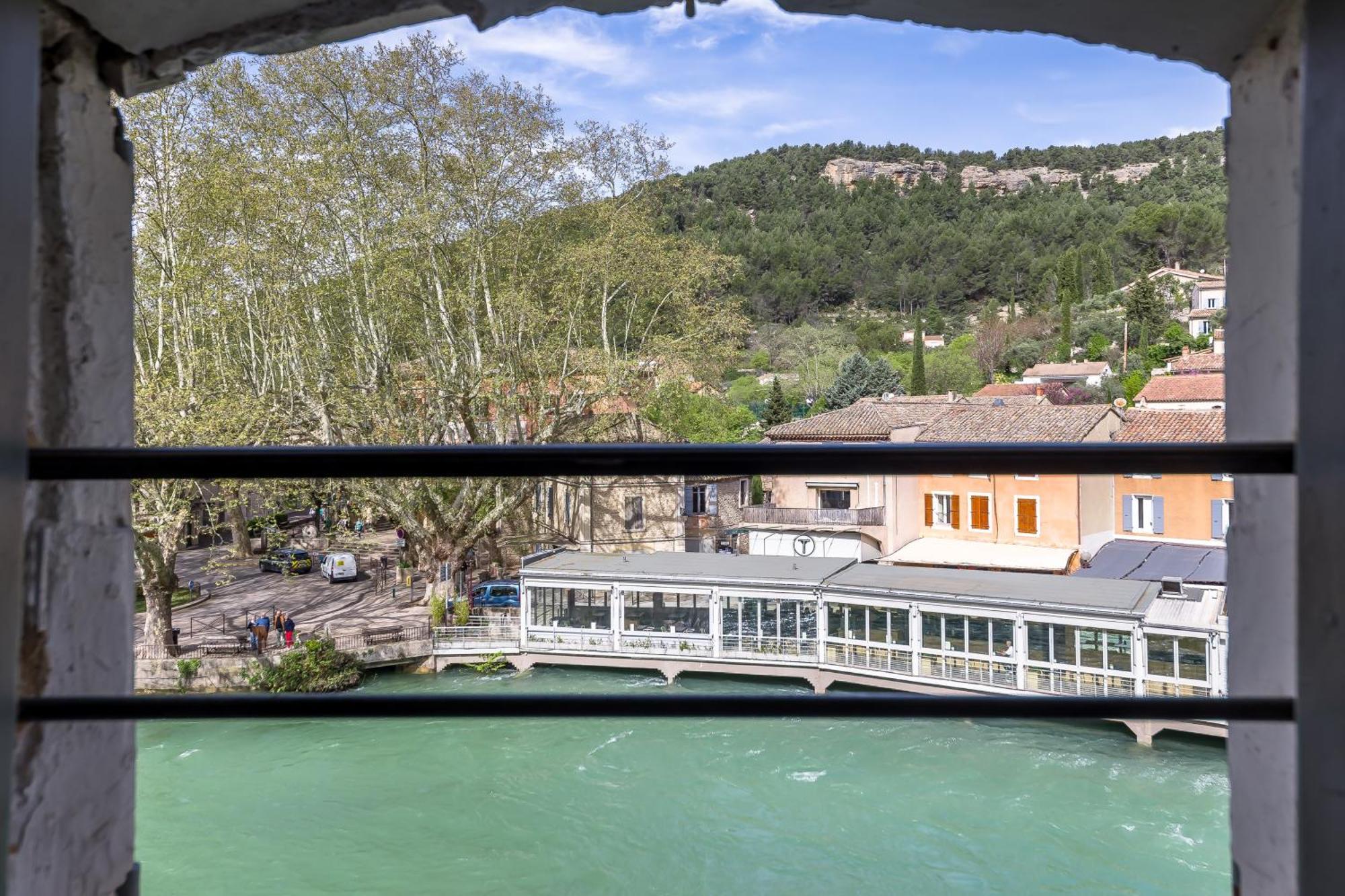Le Chateau Olive Et Raisin Fontaine-de-Vaucluse Esterno foto
